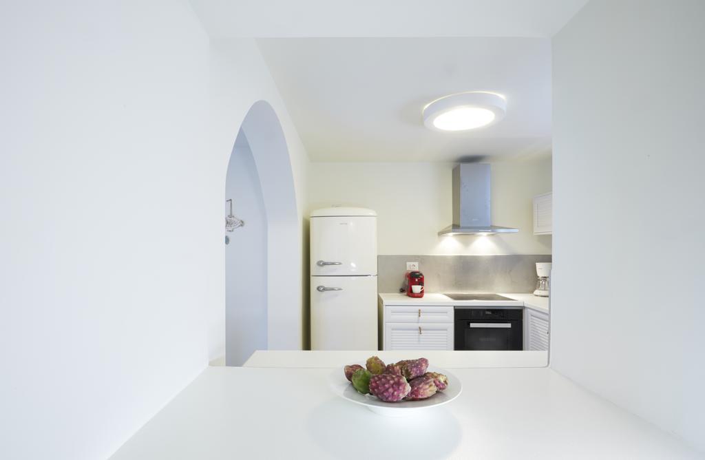 Eolia Kamari Villa Экстерьер фото